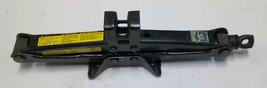 2003 - 2010 Pontiac Vibe OEM Spare Tire Emergency Jack 19205163 88969156 - $936.29 MXN