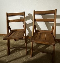 Vintage Wooden Slat Seat Folding Chairs Solid Oak 2 Set THE STANDARD MFG - £53.88 GBP