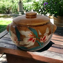 USA Pottery Floral Bean Pot Crock Brown Handpainted 2 Qt Primitive Antique Vtg - £31.89 GBP