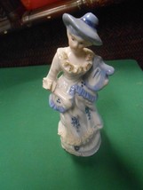 Great Collectible Vintage Porcelain Figure LADY with HARP - $10.48