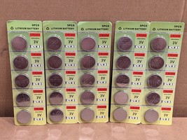 25 NEW CR2450 3V Lithium Coin Fresh Batteries - $92.03 MXN