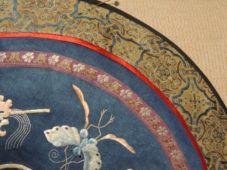 Antique Chinese Silk Embroidery 15" Panel Tapestry round boy lotus dragonfly Item image 3