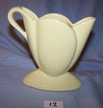 Vintage Camark Pottery Pale Yellow Pitcher Vase w/Handle-#829-Lot 12 - £14.78 GBP