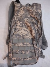US Army ACU Camouflaged Shoulder Strap Hydration Camelbak System 100 OZ - £65.69 GBP