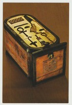 Treasures of Tutankhamun Cartouche-shaped Box Vintage Postcard Unposted - £3.14 GBP