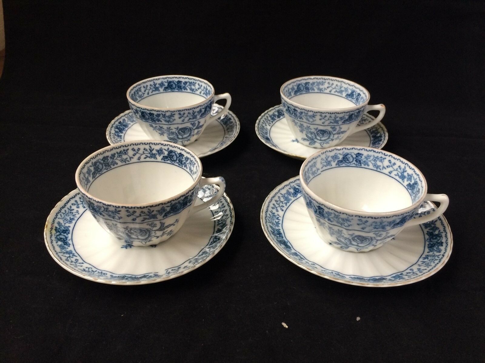 antique chinese porcelain 4 cups and saucers . Marked - $118.08