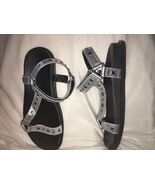 LUST FOR LIFE VEDA ANKLE STRAP STUDDED WEDGE SANDAL IN SILVER sz 8.5 m  - $1,250.80 MXN