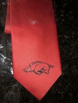Arkansas Razorbacks Mens Necktie University College Logo  Red Neck Tie GO HOGS - £19.31 GBP