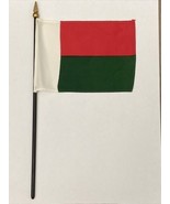 New Madagascar Mini Desk Flag - Black Wood Stick Gold Top 4” X 6” - £3.93 GBP