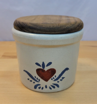 Vintage RRP Co. Roseville Ohio 1 pint low Jar – Kitchen Crock Heart w/ wood lid - $19.99