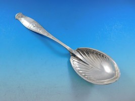 Gem Leaf by Whiting Sterling Silver Berry Spoon Fluted 9&quot; Vintage Server - £228.66 GBP