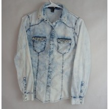 Forever 21 Women&#39;s Faux Pearl Jeweled Fitted Denim Pearl Snap Shirt Size Medium - £13.02 GBP