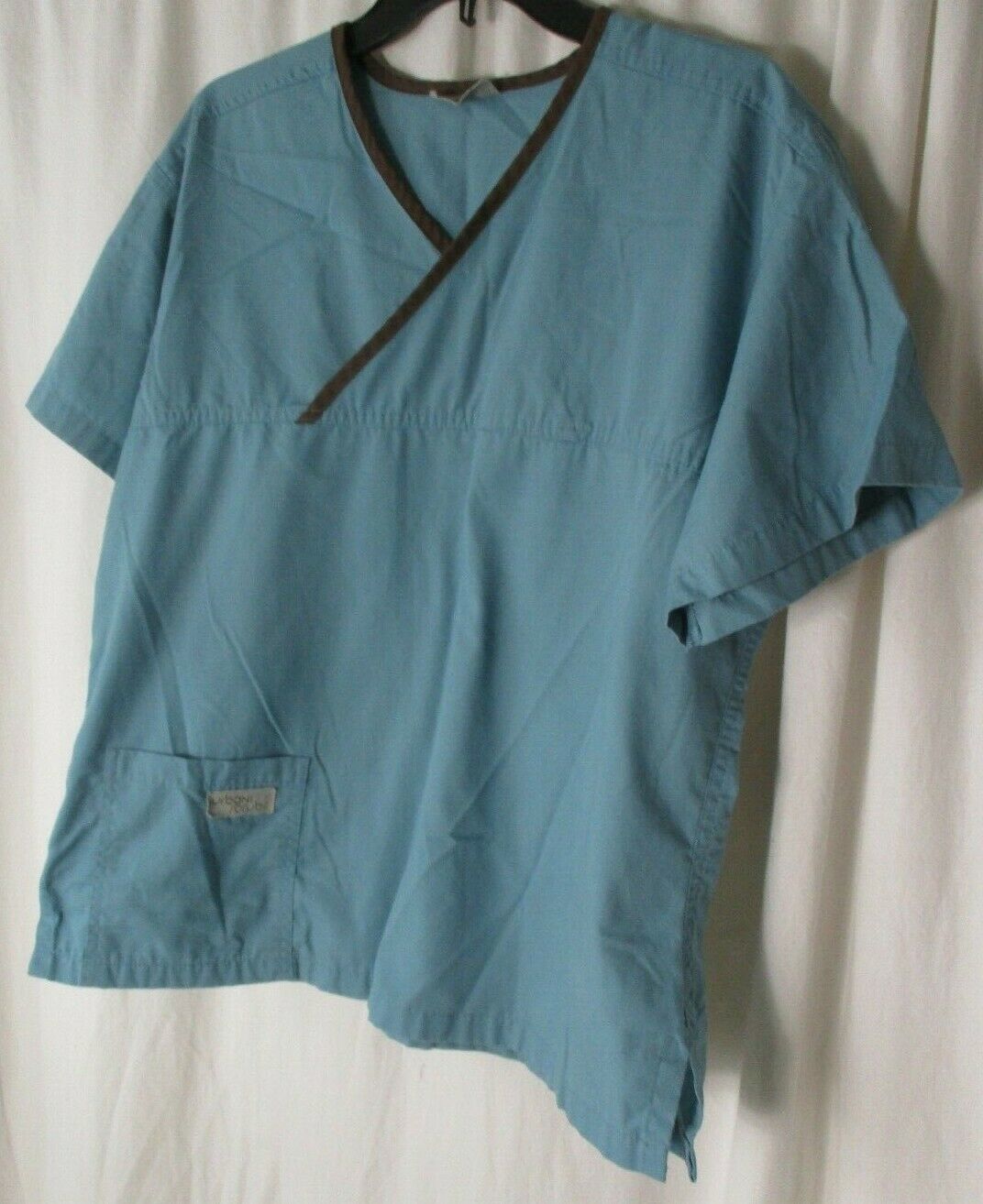 Urbane Crossover Sz M Scrub Shirt Top Blue Brown Trim Medical Nurse - $8.31