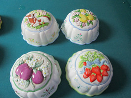 Franklin Mint Cordon Bleu Porcelain Molds Round Pattern 3 1/2 X 7 1/2 Plum Lemon - £46.49 GBP