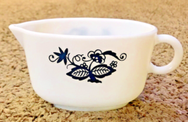 Vintage Pyrex Old Town Blue Gravy Boat Used Thanksgiving - £11.50 GBP