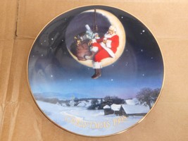 Avon 1998 Greetings From Santa Christmas Plate By Ernie Norcia 22k Gold ... - $13.99