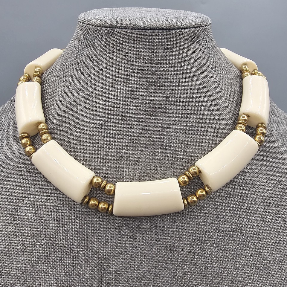 Vtg Trifari Necklace Chunky Cream Acrylic Panel Beads Gold Tone Metal 18&quot; - $39.99