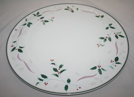 Christopher Stuart Bone China Holiday Splendor Holly Berry 13&quot; Cake Plate #2665 - £19.18 GBP