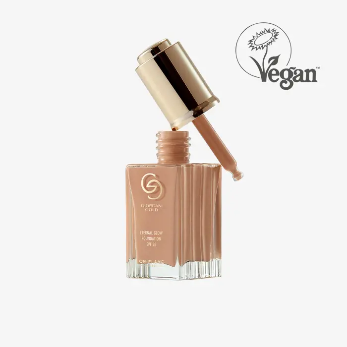 Oriflame Giordani Gold Eternal Glow Foundation SPF 25 fl.oz.Natural Beige - $723.54 MXN