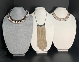 3 Vintage Black Gold &amp; Silver Tone Necklaces - $285.10 MXN