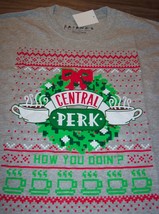 Friends Central Perk Coffee Christmas Wreath Tv Show T-Shirt 2XL Xxl New w/ Tag - £15.82 GBP