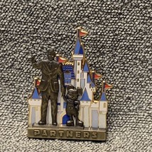 Disney Partners Statue Walt and Mickey Mouse Cinderella&#39;s Castle Trading... - £19.61 GBP
