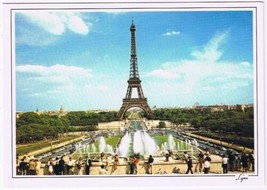 Postcard Eiffel Tower Paris France - $3.95