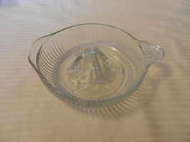 Vintage Ribbed Clear Glass Fruit Juicer With handle and Pouring Spout - £31.47 GBP