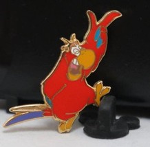 Disney&#39;s Aladdin Core Pins Iago Bird Disneyland Trading Pin Pointing Snapping - £19.30 GBP