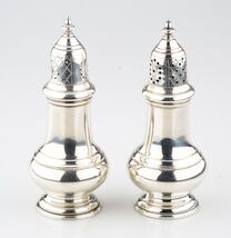 Gorham Sterling Silver Salt &amp; Pepper Shakers Vintage Tablewear 1111 - $1,364.29