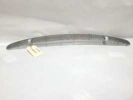 2002 Volkswagen Eurovan OEM Silver Hood Mounted Grille  - $1,153.44 MXN