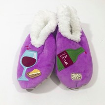 Snoozies Women&#39;s Wine O&#39;Clock  Non Skid Slippers Medium 7/8 - $239.54 MXN