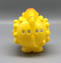 Mirock Toy Manekimakurima Robot Yellow image 3