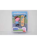 Peppa Pig Cruisin&#39; George Figure w/ Skateboard - $281.87 MXN
