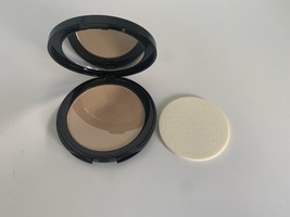 Glo Minerals Pressed Base Honey Light Foundation Read Description - $34.64