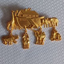 Vintage Gold Tone Noahs Ark JJ Jonette Jewelry Signed Brooch Pin Danglin... - $6.93