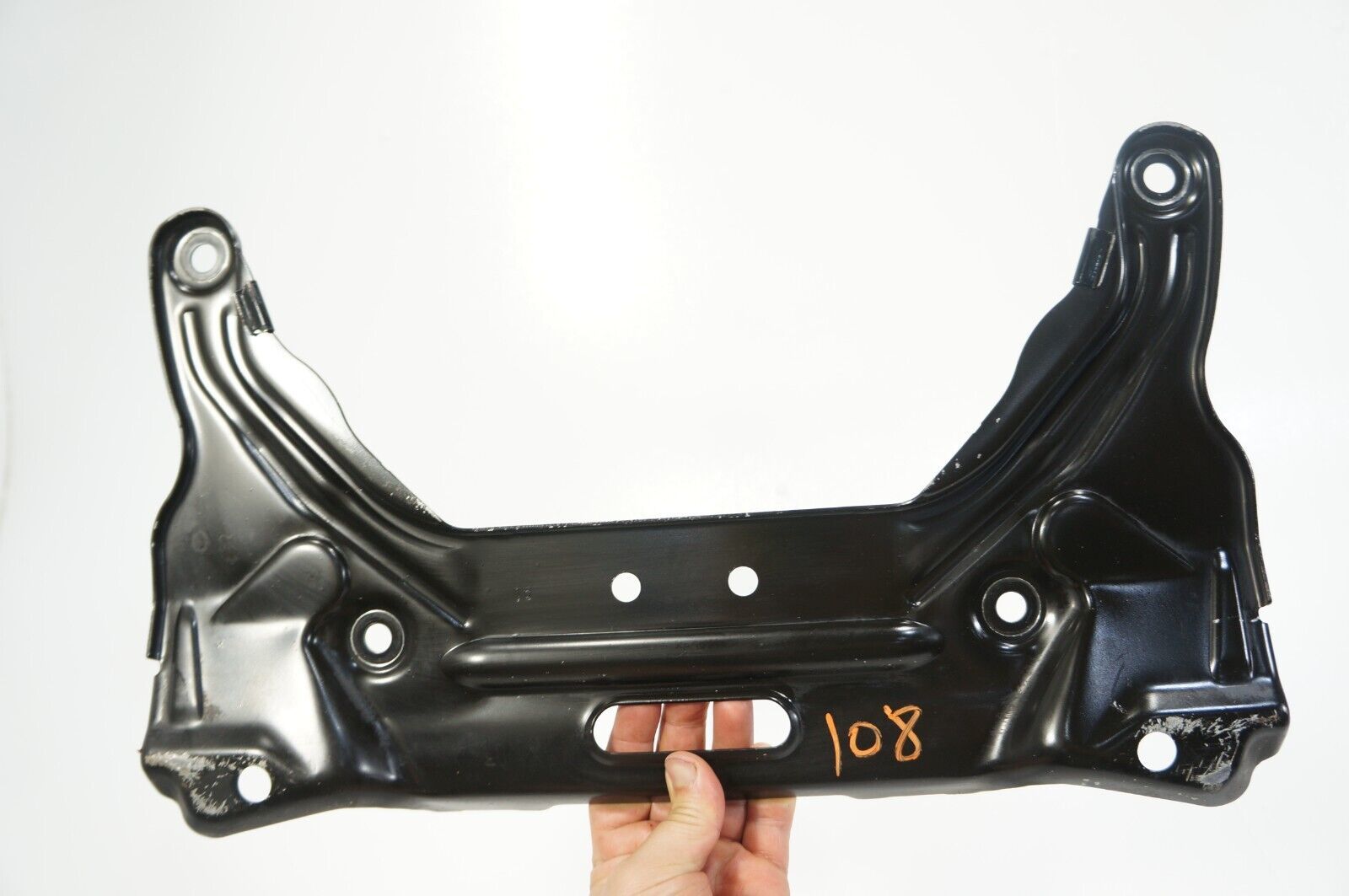 03-2009 mercedes w211 e320 e350 e550 steering gear rack support plate oem - $65.00