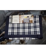 THRESHOLD NAVY BLUE/ WHITE TABLE RUNNER  14 in x 72 in NEW - $22.50