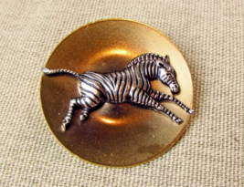 Vintage Copper Disc Zebra Brooch - £21.99 GBP