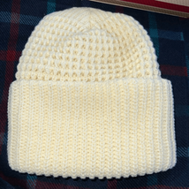 Avon Vintage Knit Off White Hat New in Box - £12.33 GBP