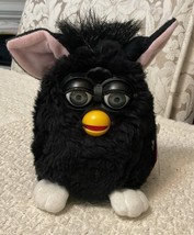 Tiger Electronics Furby Model 70-800 BLACK WITCH&#39;S CAT - Tested &amp; WORKS! - $829.47 MXN