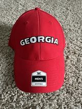 UGA Georgia Bulldogs Fan Favorite Mens Hat Red Adjustable Spellout NCAA Cap - €13,89 EUR