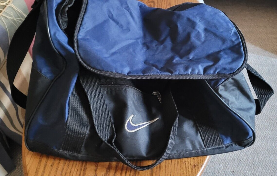 VTG Nike Sports Bag Blue Black Zipper Broken Basketball Volleyball Gym Workout - £16.07 GBP