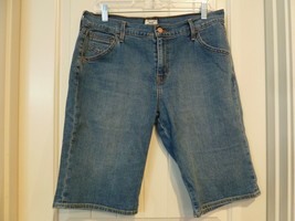 LEVIS 515 Womens Stretch Denim Bermuda Blue Jean Shorts Size 10 W 32 R 10 - £13.92 GBP