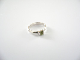 Tiffany &amp; Co Silver Peridot Green Gemstone Ring Stacking Band Sz 6.25 Gift Love - £278.17 GBP