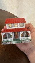 Hallmark Keepsake 1999 FARM HOUSE Town &amp; Country #1 in the Series Xmas Ornament - $4.34