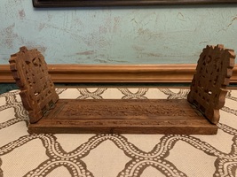 Vintage Hand Carved Wood Floral Design Expandable Book Holder from India - £17.30 GBP