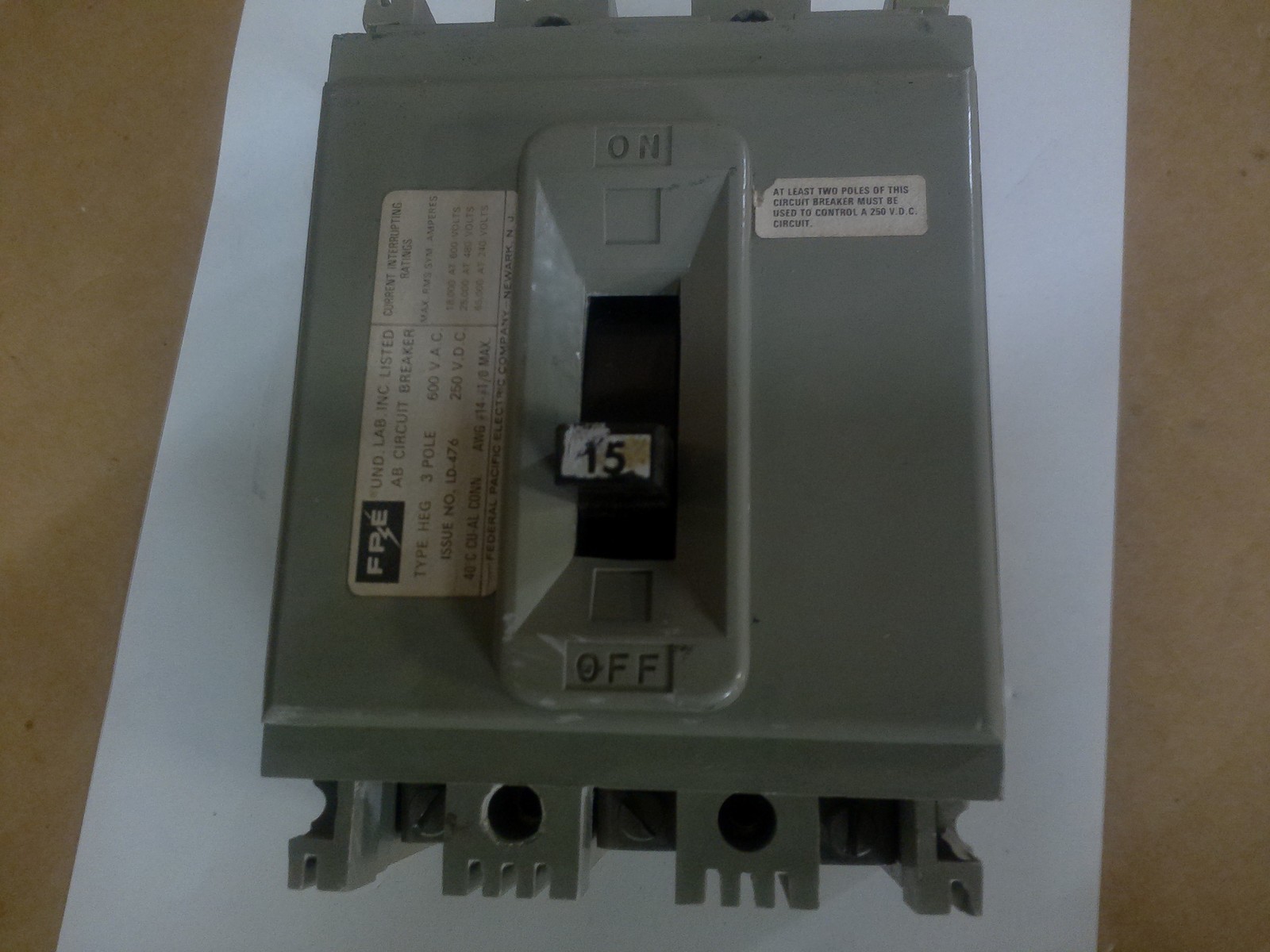 FEDERAL PACIFIC FPE HEG15 CIRCUIT BREAKER / 3 POLE 15AMP 600VAC-250VDC /... - $168.59