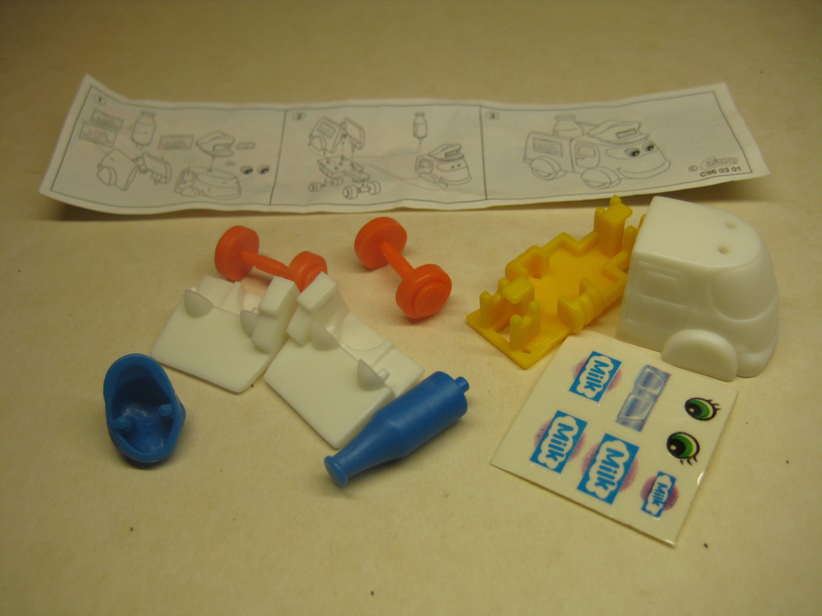 Czapp - C96 03 01 Cap Cars - Milkcar + paper + sticker - Surprise egg - $1.50
