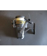 SHAKESPEARE UGLY STIK JR. 200 FISHING REEL GUC - $15.95 CAD